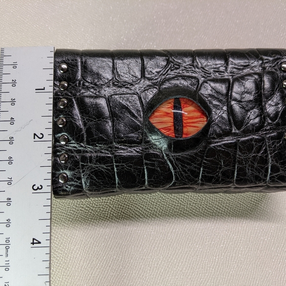 Handmade leather tarot card case / holder with Gold Foil Tarot cards Included - Picture 3 of 9